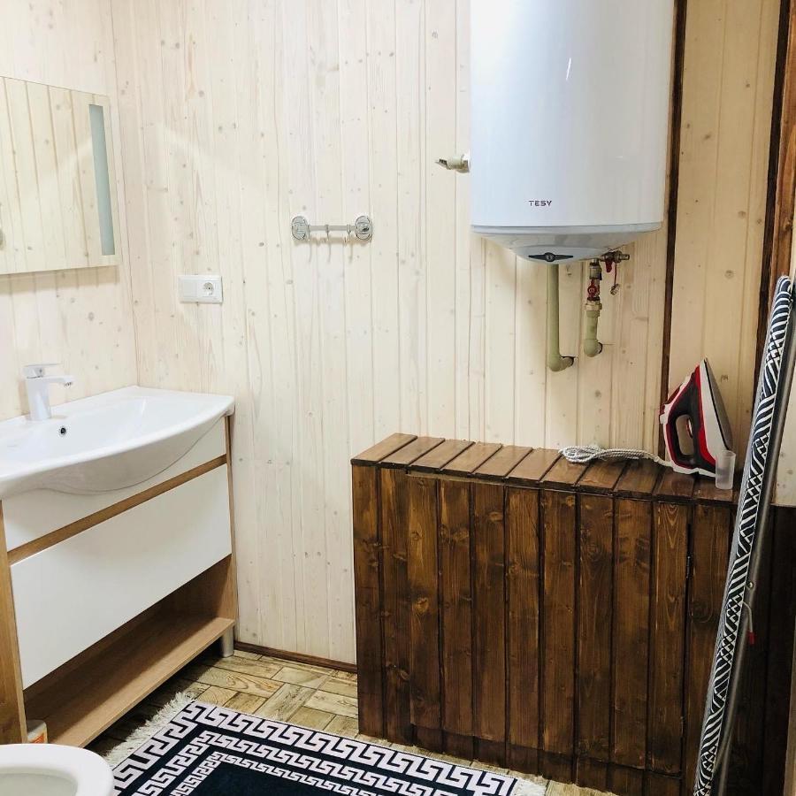 У Віти Котедж4 Synevyrsʼka Polyana Exterior foto