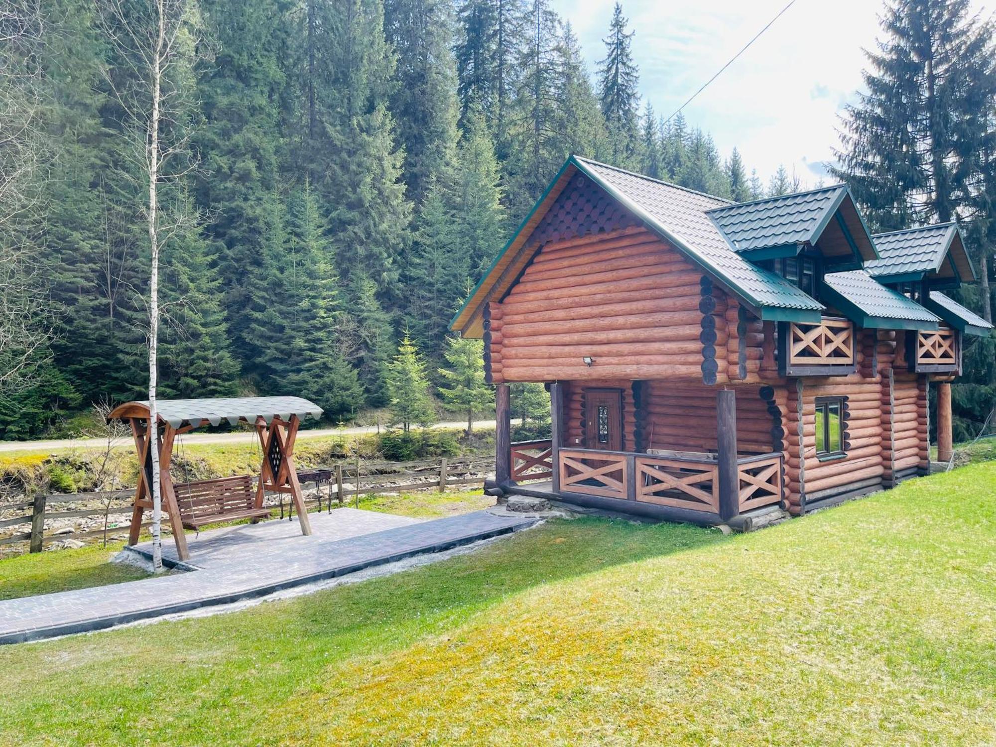 У Віти Котедж4 Synevyrsʼka Polyana Exterior foto